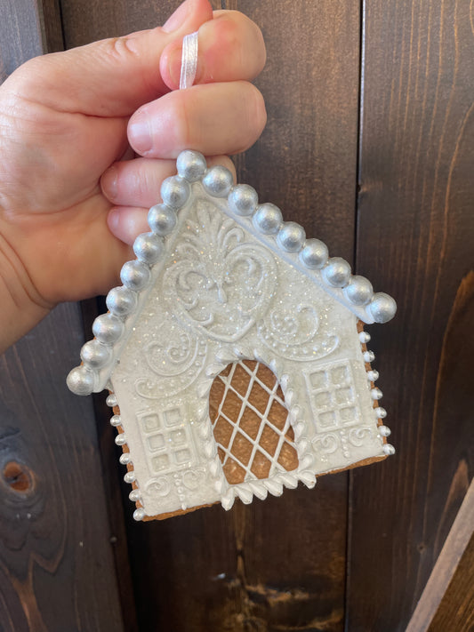 Town & Country - Gingerbread House Ornament