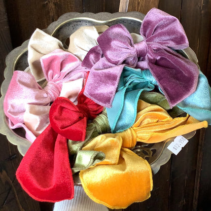 Town & Country - Velvet Bow Hair Clips