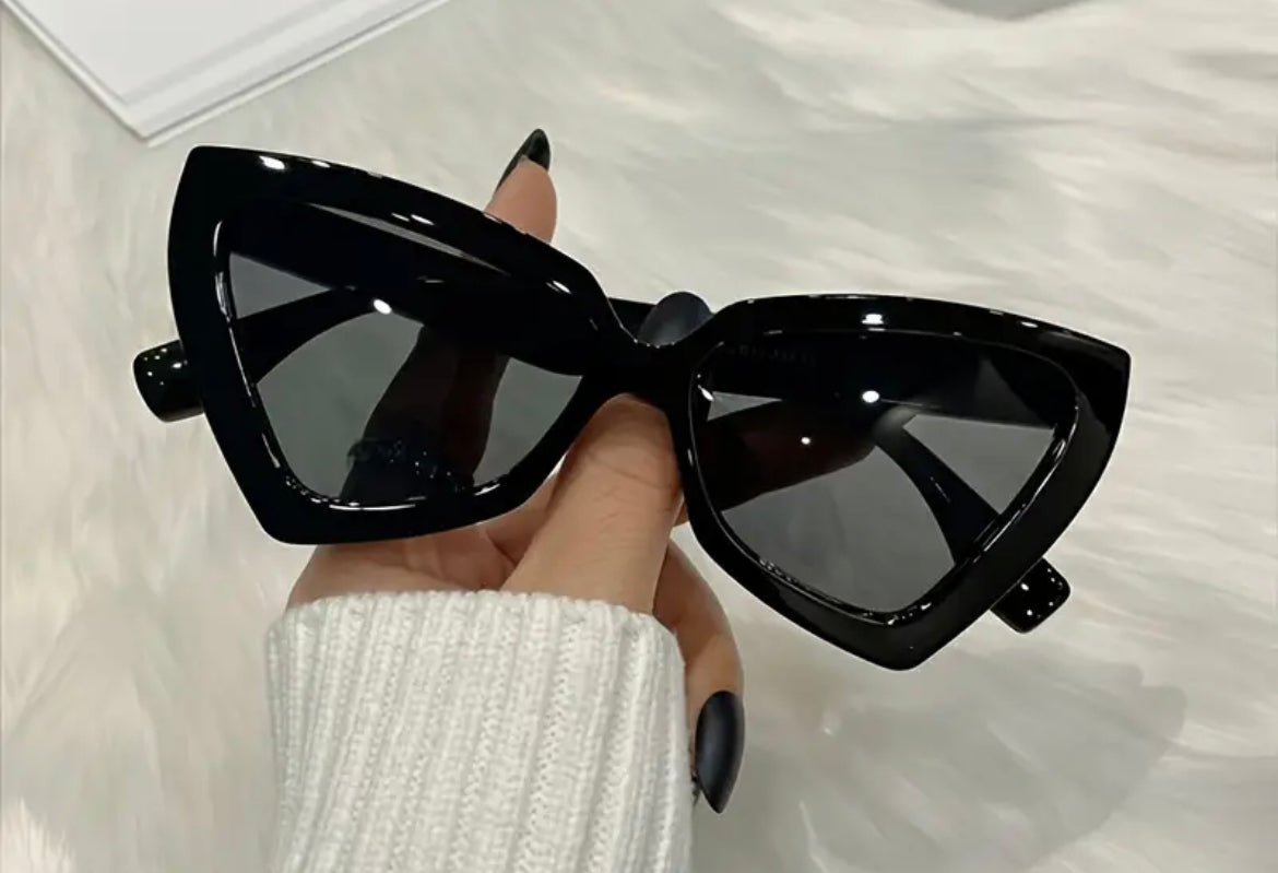 Town & Country - Geometric Cat Eye Sunglasses