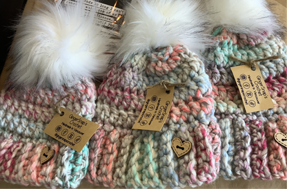 Gingersnaps Crochet - Cotton Candy Pom Toque