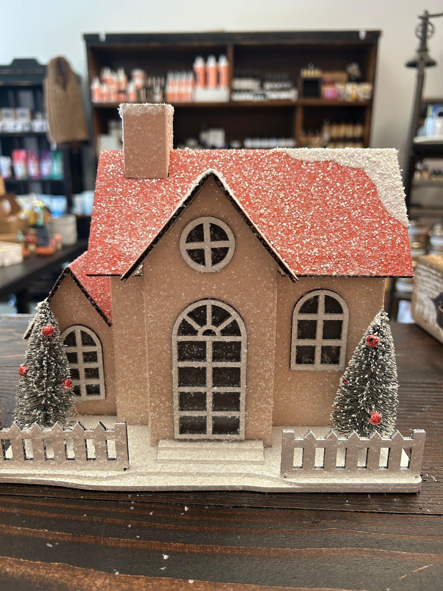 Town & Country - Snowy Pink Glitter House